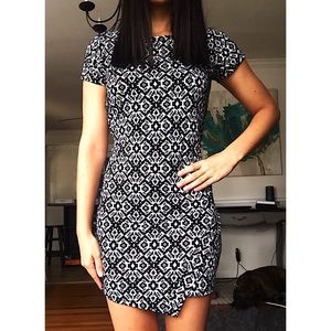 Black and White Geometric Print Dress